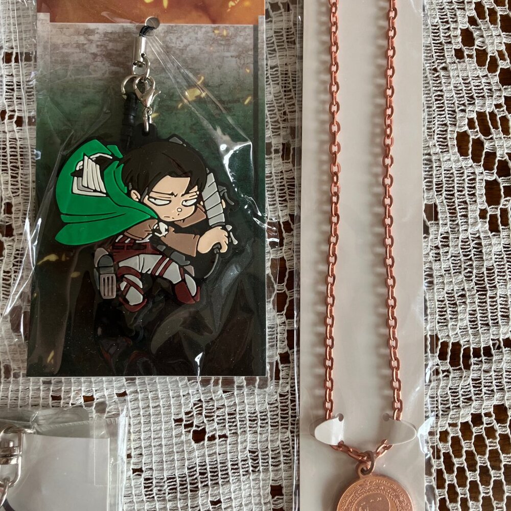 Shingeki no Kyojin/Attack on Titan Lot 2: Levi Ackerman - Picture 4 of 5